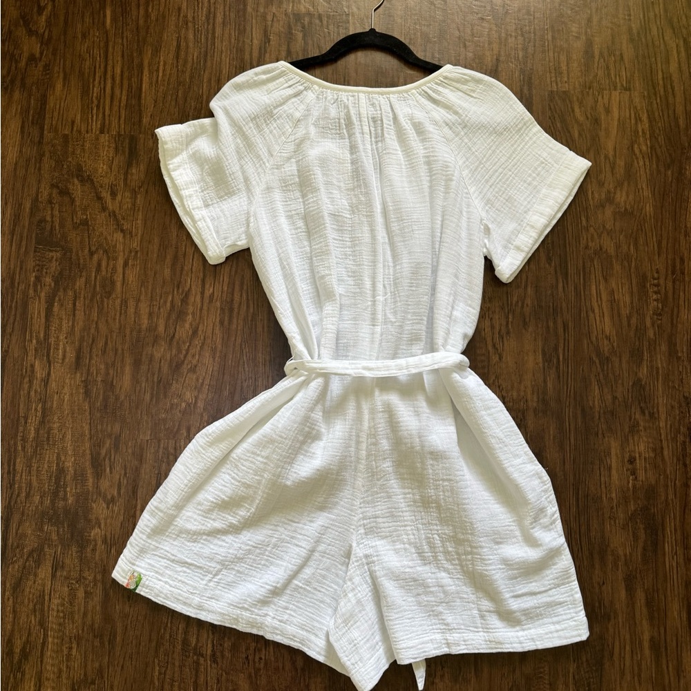 Tommy Bahama romper - Picture 5 of 13